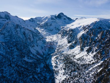 Bulgaristan 'ın Malyovitsa zirvesi yakınlarındaki Rila Dağı' nın şaşırtıcı kış manzarası