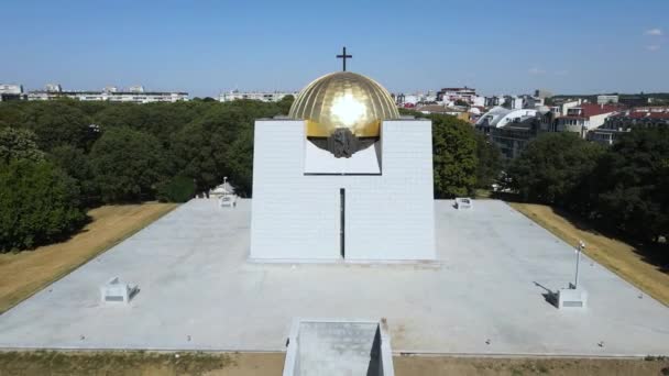 Luchtfoto Van Pantheon Van National Revival Heroes Stad Ruse Donau — Stockvideo