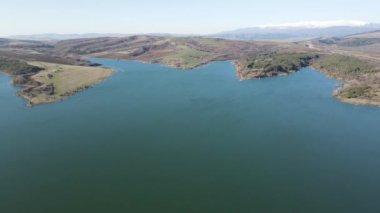 Bulgaristan 'ın Dyakovo Reservoir, Kyustendil Bölgesinin hava manzarası