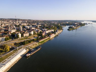 Bulgaristan 'ın Tuna Nehri ve Rusçuk Kenti' nin şaşırtıcı hava manzarası