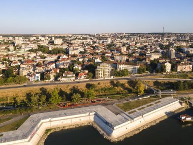 Bulgaristan 'ın Tuna Nehri ve Rusçuk Kenti' nin şaşırtıcı hava manzarası