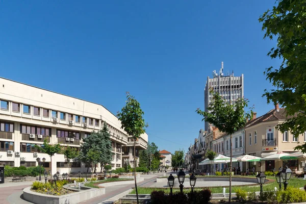 ビディン ブルガリア 2021年5月23日 ブルガリアのヴィディンの町の中心部にあるBdintsi Squareのパノラマ — ストック写真