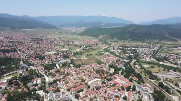 Bulgaristan Pazardzhik Bölgesinin Velingrad Kentinde Bulunan Ünlü Spa Beldesinin Hava — Stok video