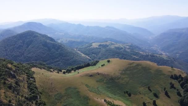 Flygfoto Över Balkan Mountain Nära Staden Teteven Lovech Region Bulgarien — Stockvideo