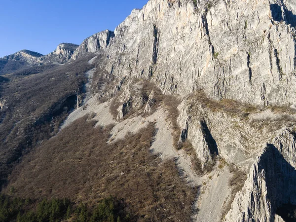 Incredibile Paesaggio Aereo Autunnale Dei Monti Balcani Passo Vratsata Bulgaria — Foto Stock