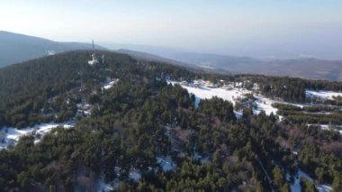 Bulgaristan 'ın Filibe Bölgesi, Rodos Dağı' ndaki Koprivkite bölgesinin havadan görüntüsü