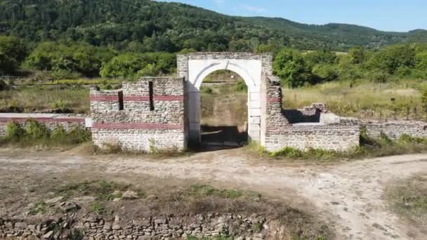 Luchtfoto Van Ruïnes Van Het Oude Romeinse Fort Sostra Buurt — Stockvideo
