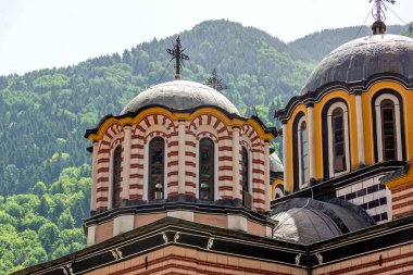 RILA Monasteri, BULGARIA - 24 Haziran 2021: Rila Ortodoks Manastırı (Rila Manastırı), Kyustendil Bölgesi, Bulgaristan