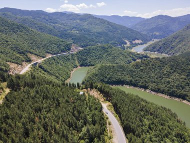 Bulgaristan 'ın Smolyan Bölgesi, Tsankov kamak Barajı' nın hava manzarası