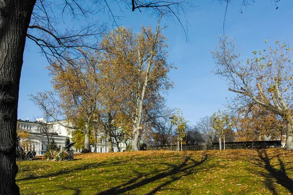 Sofia Bulgaria November 2021 Garden Saint Kliment Ohridski City Sofia — Stock Photo, Image