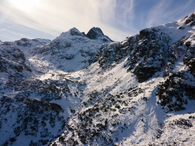 Bulgaristan 'ın Malyovitsa zirvesi yakınlarındaki Rila Dağı' nın şaşırtıcı kış manzarası