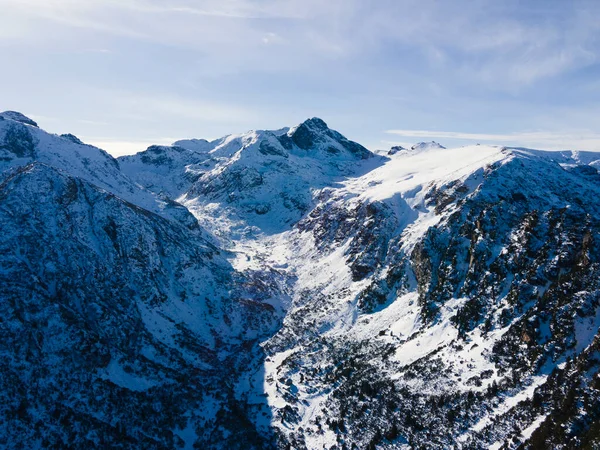 Bulgaristan 'ın Malyovitsa zirvesi yakınlarındaki Rila Dağı' nın şaşırtıcı kış manzarası