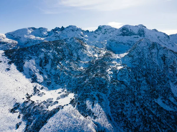 Bulgaristan 'ın Malyovitsa zirvesi yakınlarındaki Rila Dağı' nın şaşırtıcı kış manzarası