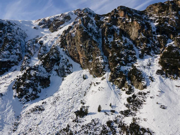 Bulgaristan 'ın Malyovitsa zirvesi yakınlarındaki Rila Dağı' nın şaşırtıcı kış manzarası