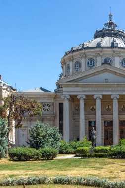 BÜKREŞ, ROMANIA - 17 Ağustos 2021: Romanya 'nın Bükreş kentinde Romen Atletizmi Binası