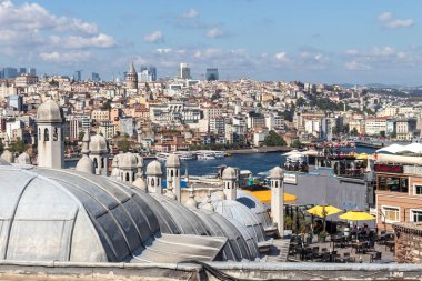 İSTANBUL, TURKEY - 27 Temmuz 2019: İmparatorluk Süleyman Camii 'nden İstanbul' a İnanılmaz Panorama