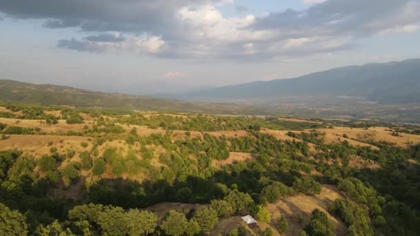 Vista Aérea Atardecer Montaña Ograzhden Región Blagoevgrad Bulgaria — Vídeos de Stock