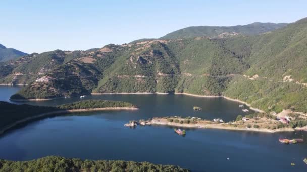 Luchtfoto Van Vacha Antonivanovtsi Stuwmeer Rhodopegebergte Regio Plovdiv Bulgarije — Stockvideo