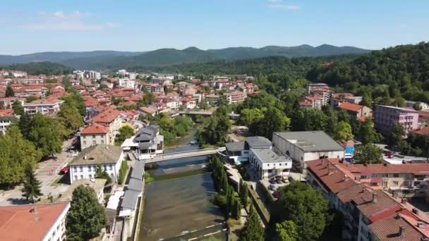 Vista Aérea Surpreendente Centro Cidade Troyan Região Lovech Bulgária — Vídeo de Stock