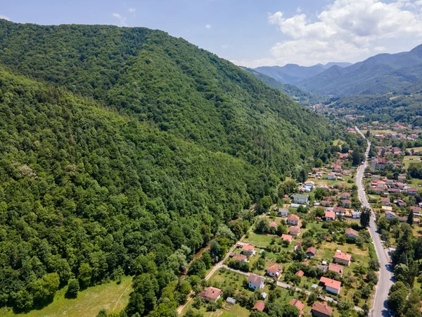 Vista Aerea Del Villaggio Turistico Ribaritsa Alle Montagne Dei Balcani — Foto Stock