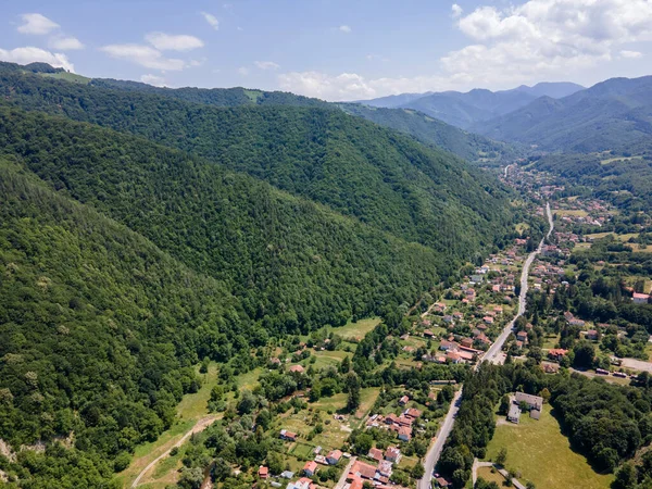 Vista Aerea Del Villaggio Turistico Ribaritsa Alle Montagne Dei Balcani — Foto Stock