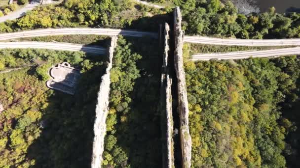 Vista Aérea Las Formaciones Rocosas Ritlite Garganta Del Río Iskar — Vídeos de Stock