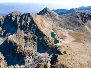 Polezhan zirvesi, Pirin Dağı, Bulgaristan etrafındaki şaşırtıcı hava manzarası