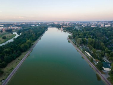 Bulgaristan 'ın Filibe kentindeki Kürek Mekanı' nın hava gün batımı manzarası