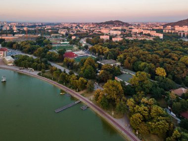 Bulgaristan 'ın Filibe kentindeki Kürek Mekanı' nın hava gün batımı manzarası