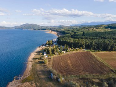 Bulgaristan 'ın Sofya kenti yakınlarındaki Iskar Reservoir' in şaşırtıcı hava manzarası