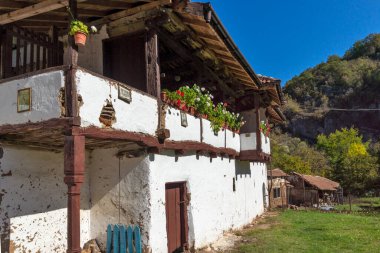 Bulgaristan 'ın başkenti Sofya' da Bakire Meryem 'in sunumuna adanmış Ortaçağ Razboishte manastırı