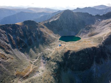 Bulgaristan 'ın Musala zirvesi yakınlarındaki Rila Dağı' nın şaşırtıcı hava manzarası