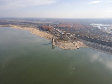 Pyasachnik (Kumtaşı) Reservoir, Sredna Gora Dağı, Filibe Bölgesi, Bulgaristan