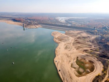 Pyasachnik (Kumtaşı) Reservoir, Sredna Gora Dağı, Filibe Bölgesi, Bulgaristan