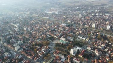 Bulgaristan 'ın Kyustendil kentinin şaşırtıcı hava gün batımı manzarası