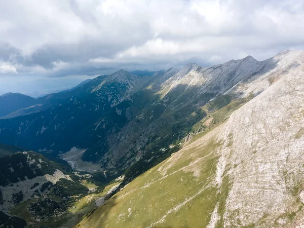 Erstaunliche Luftaufnahme Des Pirin Gebirges Der Nähe Des Vihren Gipfels — Stockfoto