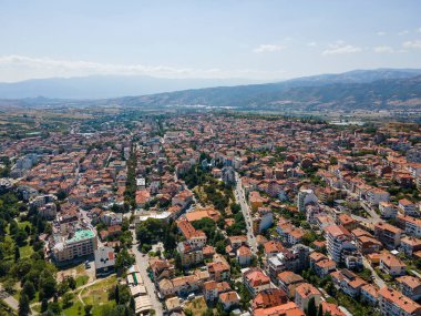 Bulgaristan 'ın Sandanski kentinin şaşırtıcı hava manzarası