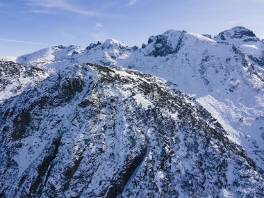 Bulgaristan 'ın Malyovitsa zirvesi yakınlarındaki Rila Dağı' nın şaşırtıcı kış manzarası