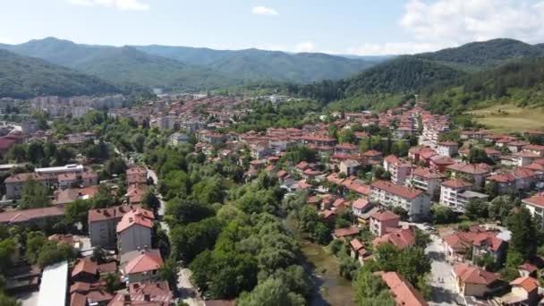 Fantastisk Antenn Utsikt Över Centrum Staden Troyan Lovech Region Bulgarien — Stockvideo