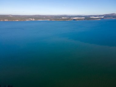 Bulgaristan 'ın Sofya kenti yakınlarındaki Iskar Barajı' nın hava manzarası