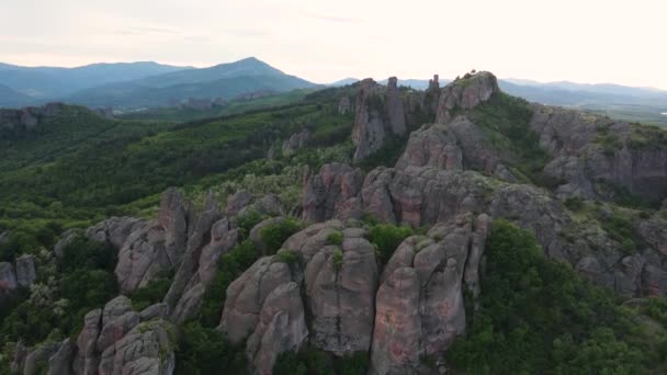 Vista Aérea Las Rocas Belogradchik Región Vidin Bulgaria — Vídeos de Stock