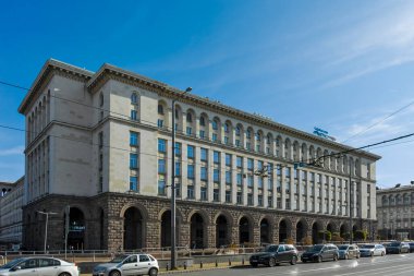 SOFYA, BULGARIA - NOVEMBER 11, 2021: Bulgaristan 'ın Sofya kentindeki Nezavisimost (Bağımsızlık) Meydanı