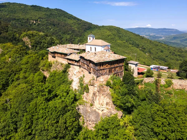 Vista Aérea Mosteiro Glozhene Medieval São Jorge Região Lovech Bulgária — Fotografia de Stock