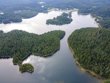 Shiroka polyana (Geniş çayır) rezervuarı, Pazardzhik Bölgesi, Bulgaristan
