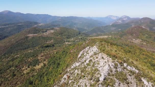 Verbazingwekkend Herfstlandschap Van Dragovski Kamak Peak Bij Greben Mountain Bekend — Stockvideo