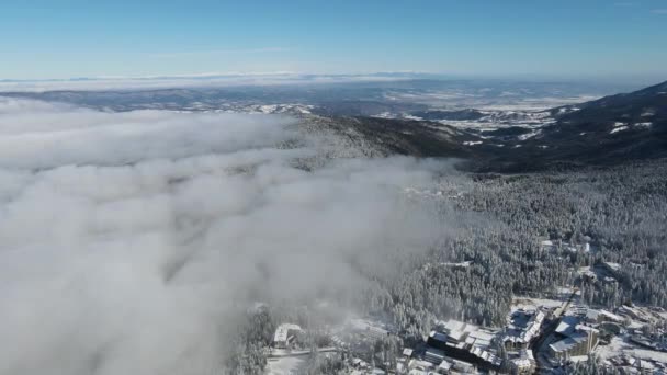 Vista Aérea Invierno Montaña Rila Cerca Estación Esquí Borovets Región — Vídeos de Stock
