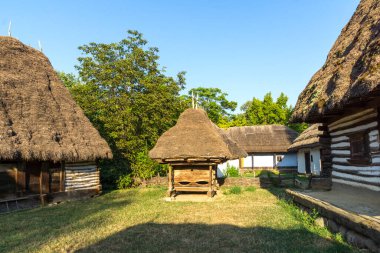 BUCHAREST, ROMANIA - 17 Ağustos 2021: Romanya 'nın Bükreş kentindeki Dimitrie Gusti Ulusal Köy Müzesi