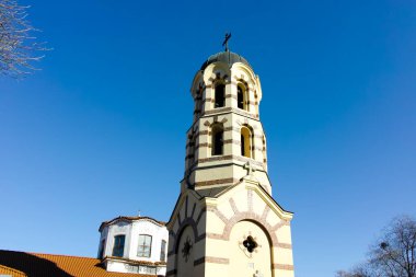 PLOVDIV, BULGARIA - 2 Ocak 2022: Bulgaristan 'ın Filibe kentindeki Saint Nedelya Kilisesi Doğu Ortodoks Kilisesi