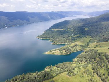 Bulgaristan 'ın Smolyan Bölgesi, Dospat Reservoir hava manzarası
