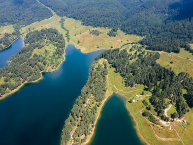 Bulgaristan 'ın Smolyan Bölgesi, Dospat Reservoir hava manzarası